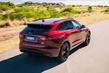 Premium krosovers Jaguar F-Pace apskats foto 11