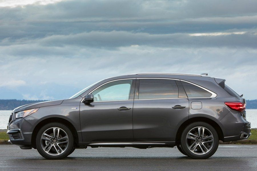 Atjaunotais krosovers Acura MDX