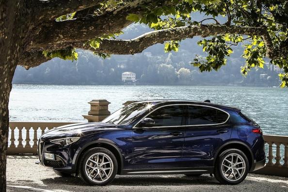 Kompaktā krosovera Alfa Romeo Stelvio apskats