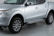 Mitsubishi L200 2006–2015 Sānu sliekšņi Rainbow (2 gab., alumīnijs) foto 1