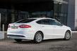 Ford Mondeo vidēja izmēra sedana apskats foto 8