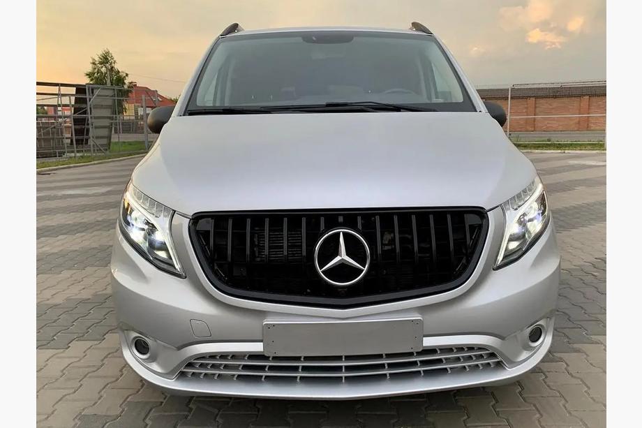 Mercedes Vito/V klase W447 2014– Priekšējais radiatora režģis GT Panamericana Black (2014-2023 Vito W447) Foto 6