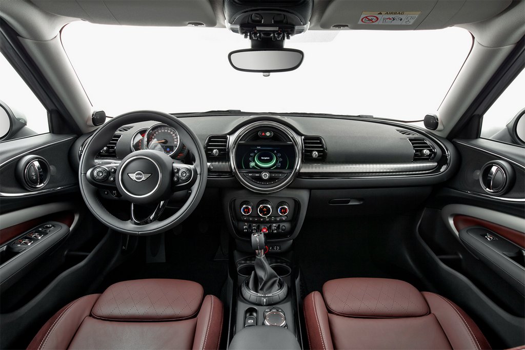 MINI Clubman otrās paaudzes universāla apskats