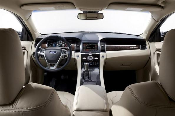 Luksusa sedana Ford Taurus apskats Foto 7