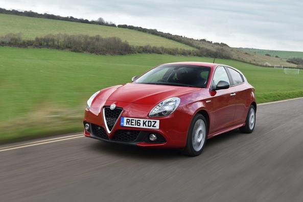 Alfa Romeo Giulietta hečbeka feislifta modelis