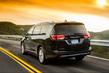 Pilna izmēra septiņvietīgs minivens Chrysler Pacifica foto 11