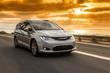 Pilna izmēra septiņvietīgs minivens Chrysler Pacifica foto 2