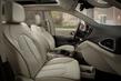 Pilna izmēra septiņvietīgs minivens Chrysler Pacifica foto 7