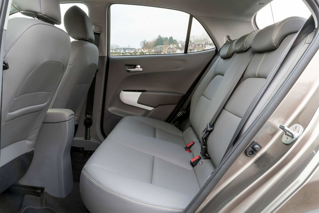 Hečbeka Kia Picanto X-Line krossovera modifikācija