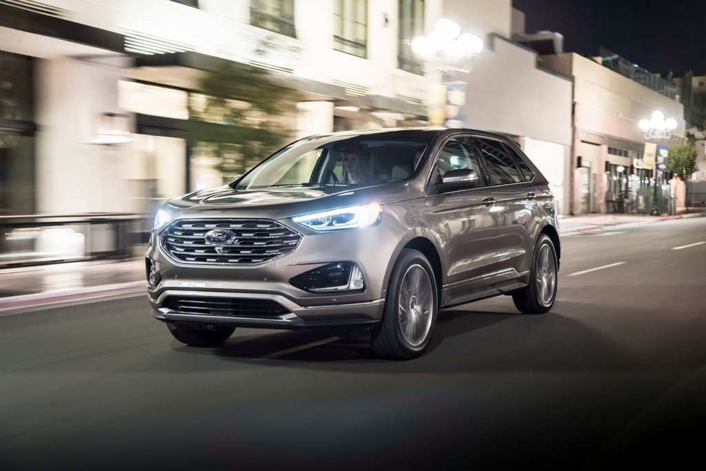 Atjaunotā Ford Edge krosovera apskats