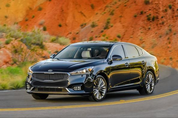 KIA Cadenza sedana otrā paaudze