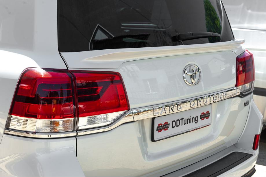 Toyota Land Cruiser 200 2007–2021 Spoilers WALD (apakšējais, 2016-2021) Image