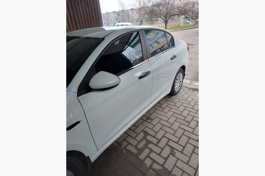 Fiat Tipo 2016– Apakšējās logu moldingi, tumšais hroms (nerūsējošais tērauds) Sedans/Hečbeks (4 gab.) Foto 6