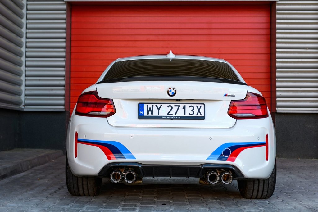 Augstas veiktspējas BMW M2 kupejas modifikācija