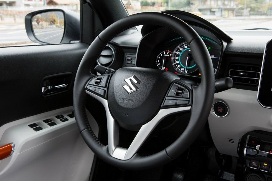 Kompakts paaugstinātas caurgājamības hečbeks Suzuki Ignis