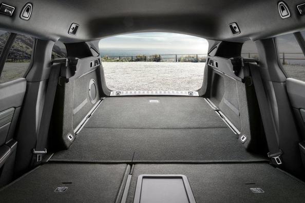 Peugeot 508 SW universāla otrās paaudzes apskats Foto 8