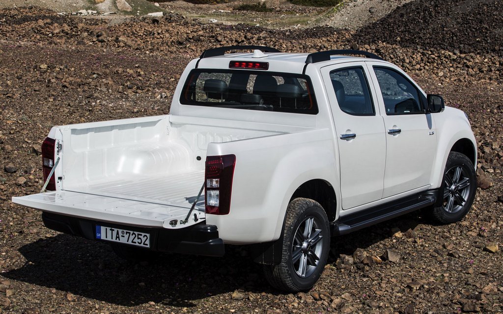Vidēja izmēra pikapa Isuzu D-Max apskats