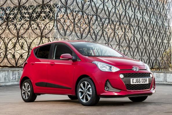 Kompakts piecdurvju hečbeks Hyundai i10