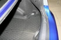 Kia Cerato 2 2010–2013 Gumijas paklājiņš bagāžniekam (Novline) kupeja foto 2
