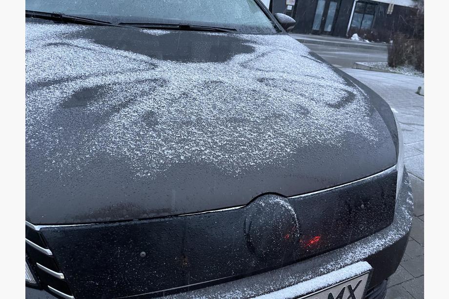 Volkswagen Passat B7 2012–2015 Ziemas radiatora režģa aizsegs (EU/USA) Glancēta Foto 2