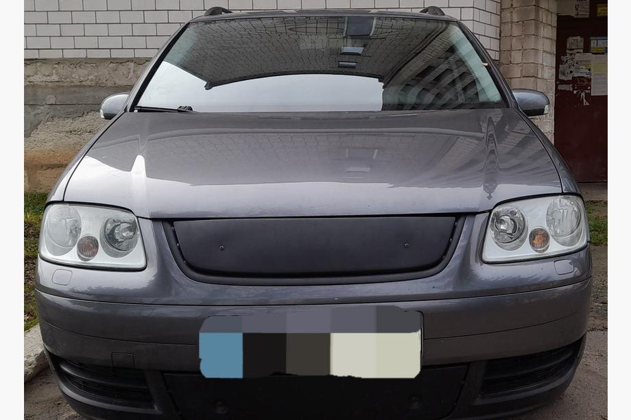 Volkswagen Touran 2003–2010 Ziemas radiatora reste (augšējā, 2003-2006) Matēta Image