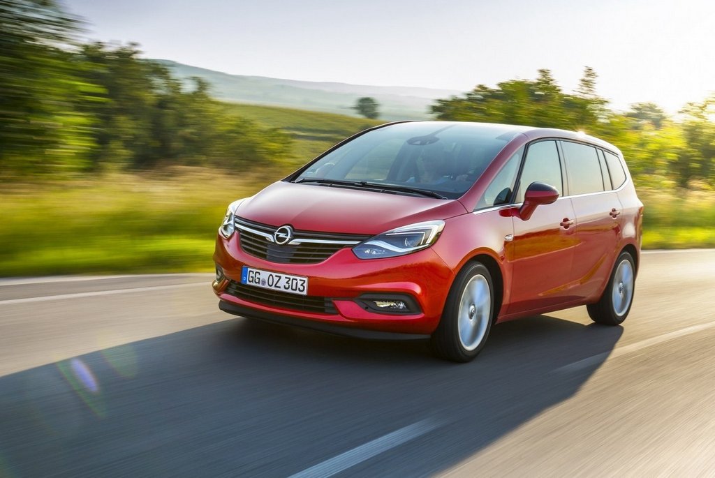 Kompaktā minivena Opel Zafira apskats