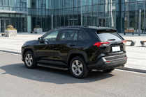 Toyota Rav 4 2019–2025 Sānu sliekšņi Tayga Black (2 gab., alumīnijs) foto 1