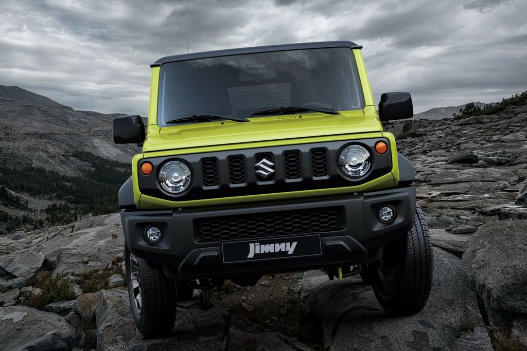 Kompaktā apvidus auto Suzuki Jimny ceturtās paaudzes apskats