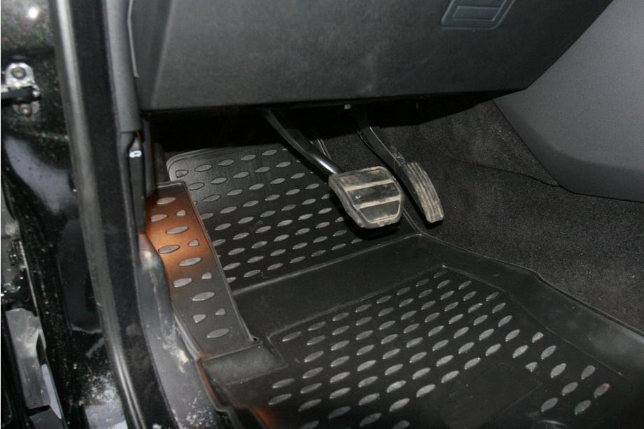 Land Rover Discovery IV 2009–2017 Gumijas salona paklājiņi (4 gab., Novline) Foto 2