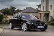 Premium sedana Jaguar XE apskats foto 1