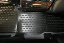 Toyota Land Cruiser 200 2007–2021 Gumijas salona paklāji (Novline, 2012-2015) foto 2