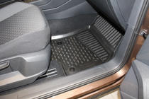 Volkswagen Tiguan 2016–2023 Gumijas salona paklājiņi (4 gab., Novline) 5D (īsā virsbūve) foto 2