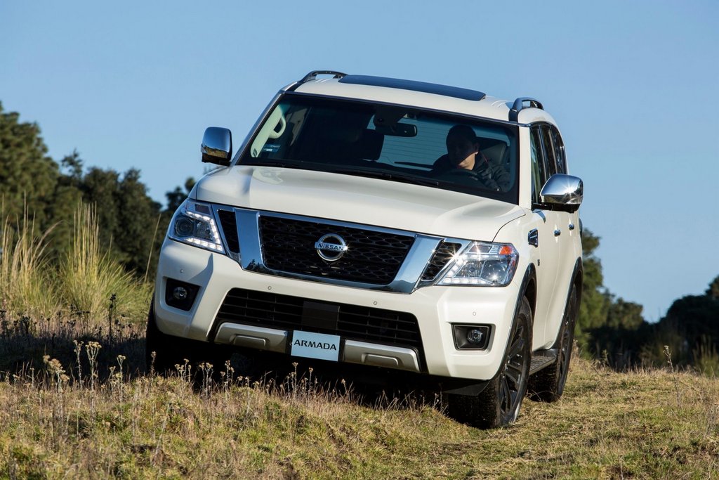 Apskats par rāmja apvidus auto Nissan Armada otrās paaudzes