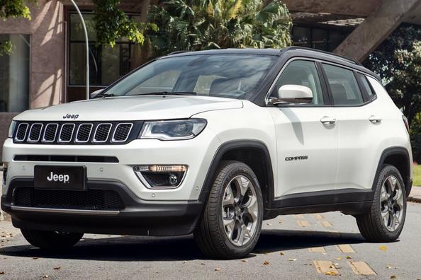 Kompaktā krosovera Jeep Compass apskats