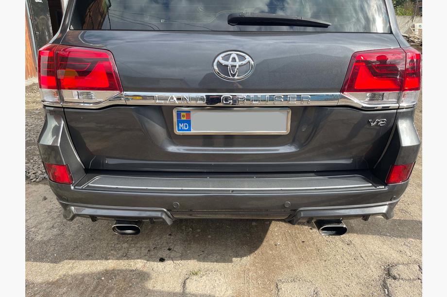 Toyota Land Cruiser 200 2007–2021 Bodykit komplekts 2016↗ (TRD 2021) Balta krāsa Foto 7