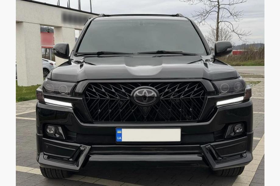 Toyota Land Cruiser 200 2007–2021 Bodykit komplekts 2016↗ (TRD 2021) Balta krāsa Foto 9