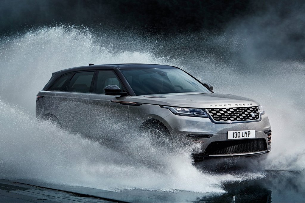 Vidēja izmēra luksusa krosovers Range Rover Velar