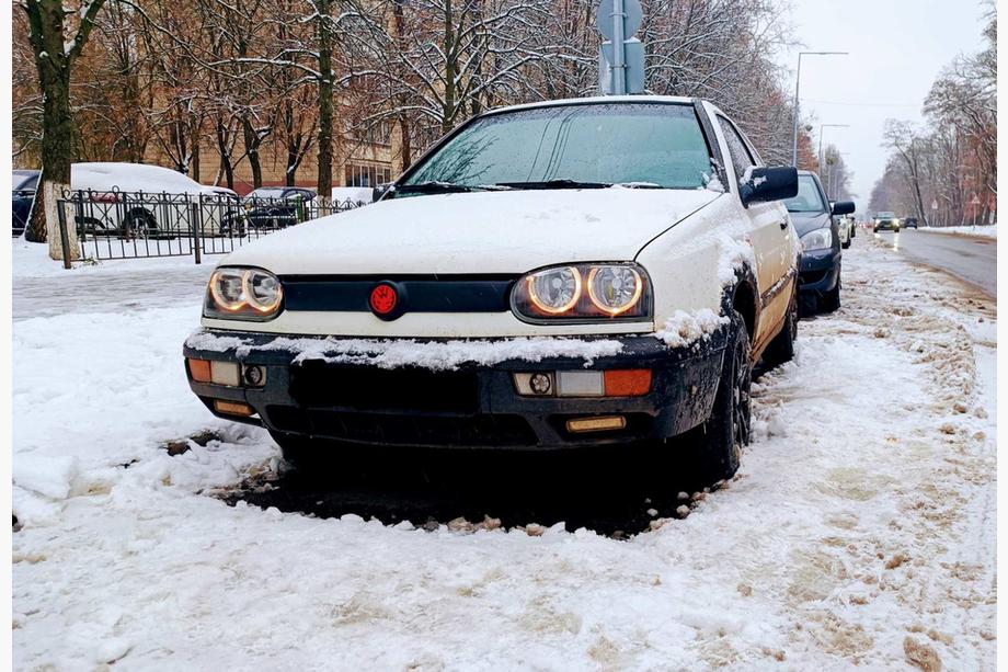 Volkswagen Golf 3 1991–2001 Ziemas radiatora restes aizsegs Glancēta Image