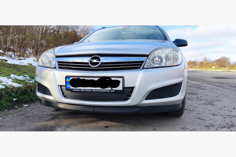 Opel Astra H 2004–2013 Ziemas radiatora pārsegs (2004-2007) Glancēta Image