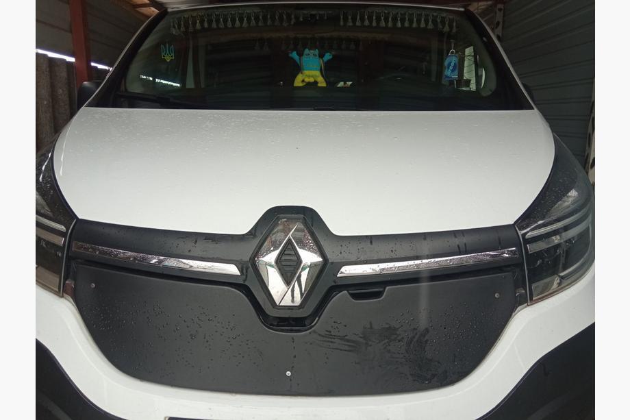 Renault Trafic 2015– Ziemas aizsegs radiatora restei (2015-2020) Foto 2