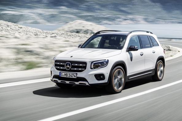 Mercedes-Benz GLB-Class: jauns krosovers uzņēmuma modeļu klāstā Foto 6