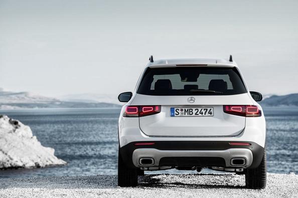 Mercedes-Benz GLB-Class: jauns krosovers uzņēmuma modeļu klāstā Foto 3