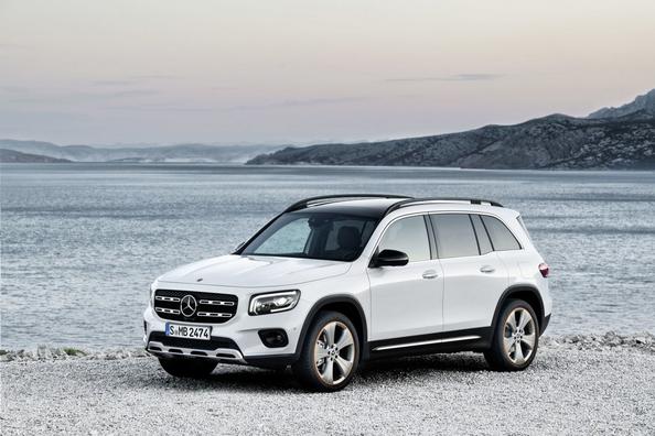 Mercedes-Benz GLB-Class: jauns krosovers uzņēmuma modeļu klāstā Foto 1