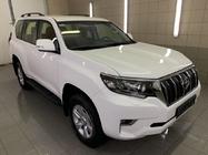 Toyota Land Cruiser Prado 150 2009–2023 Jumta reliņi, turku dizains (melni, 2 gab.) plastmasas kājiņas foto 3