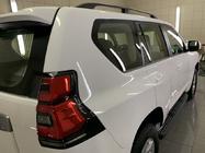 Toyota Land Cruiser Prado 150 2009–2023 Jumta reliņi, turku dizains (melni, 2 gab.) plastmasas kājiņas foto 8
