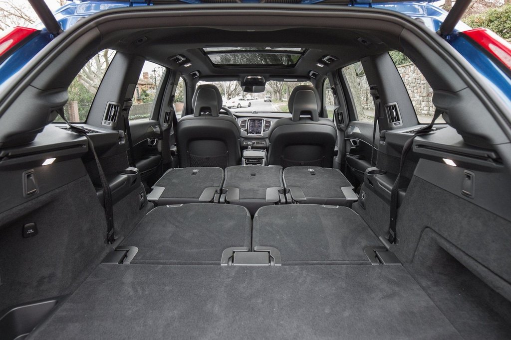 Vidēja izmēra krosovers Volvo XC90, otrā paaudze