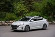 Kompaktais sedans Hyundai Elantra atjauninātā versijā foto 3