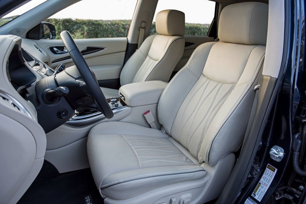 Septiņvietīgs krosovers Infiniti QX60