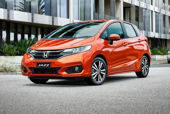 Atjaunināts kompaktais hečbeks Honda Jazz trešajā paaudzē
