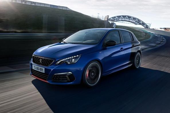 Peugeot 308 GTi piecdurvju hot hečbeka apskats Foto 6
